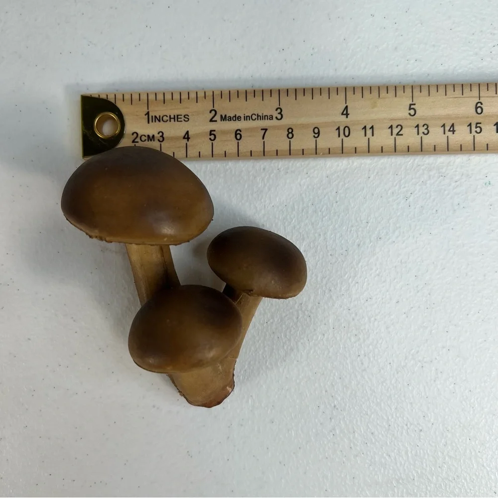 Vintage Lot of 5 Blow Mold Faux Mushrooms Fairy Garden Forrest Decor 70’s‎